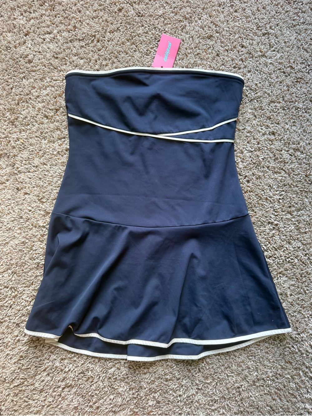 NWT Edikted Dress - Large (fits like a medium)
